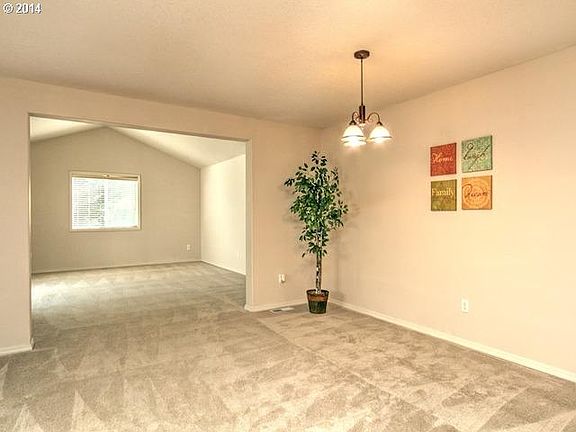 3rd image of 11623 NE 31st St