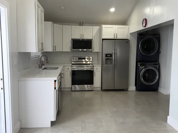 5021 SW 18th St #B, Hollywood, FL 33023