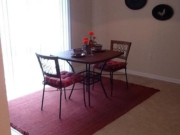 Eat in kitchen