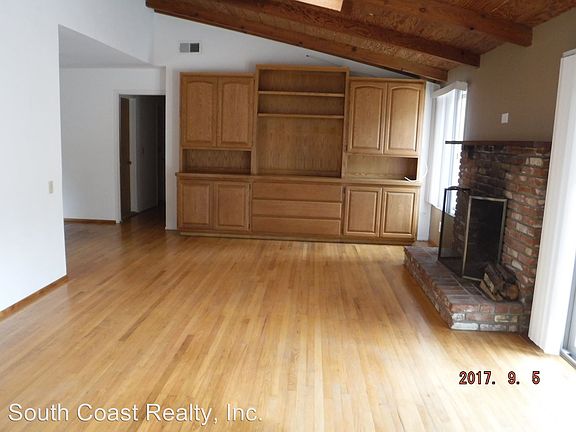 5th image of 637 Circle Dr