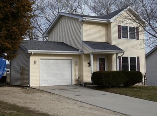 1400 Hunter Dr, Norwalk, IA 50211