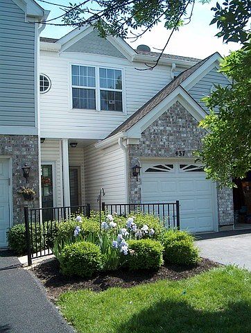 1st image of 437 Arboretum Dr