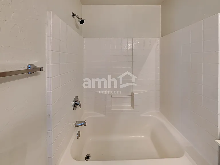 1701 S 113th Dr — Photo 16