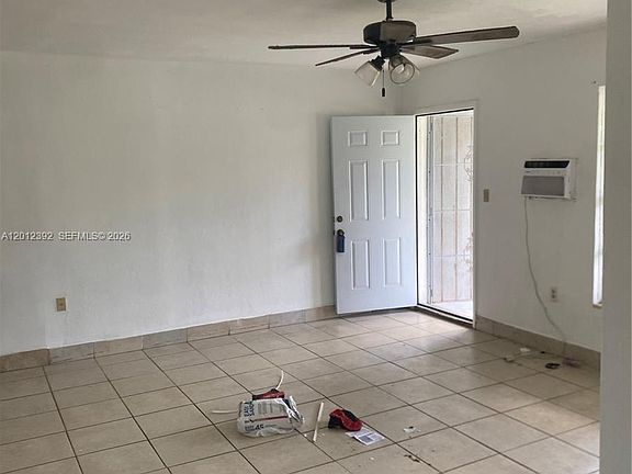 4th image of 1070 NW 147th St