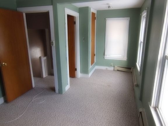 2nd image of 905 Belmont Ave