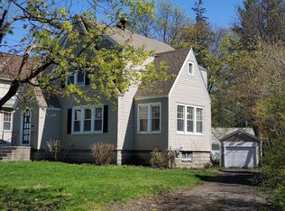 1959 Grand Blvd, Niskayuna, NY 12309