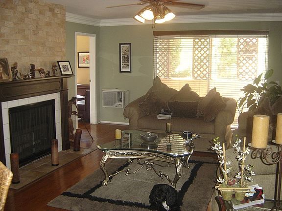 4th image of 1124 N La Cienega Blvd APT 208