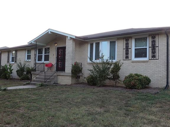 3rd image of 721 Revels Dr