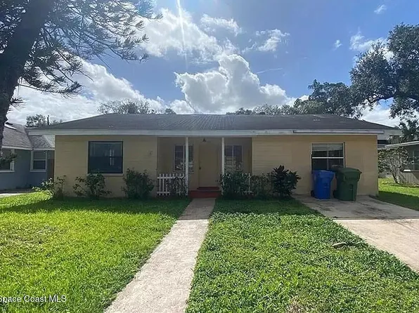 218 3rd Ave E, Bradenton, FL 34208