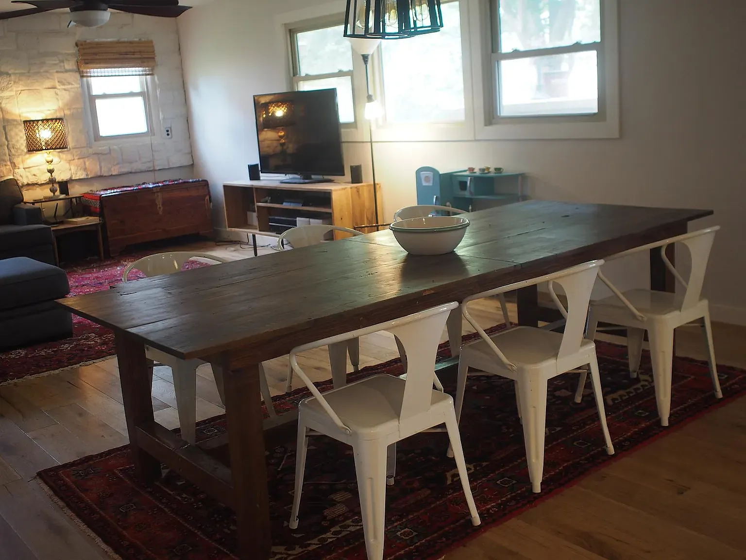 3 bed, 1.5 bath, 1500 sqft, $2,500 — Photo 3