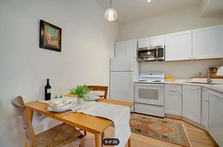 1425 N Washington St #202 — Photo 9