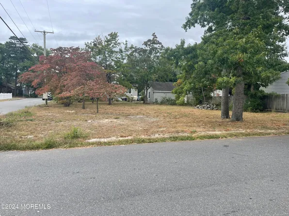 701 Ensign Avenue, Beachwood, NJ 08722