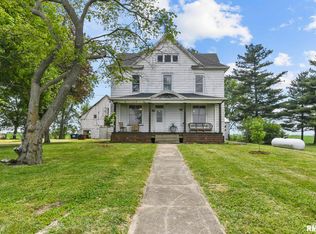 1846 E 2400 North Rd, Blue Mound, IL 62513