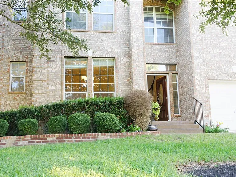 13632 Campesina Dr — Photo 2