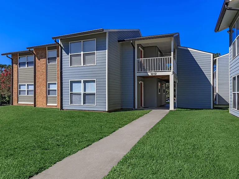 Parkridge Apartments — Photo 3