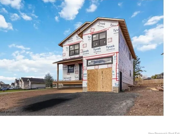 3 Brizley St, Oromocto, NB E2V 4R1