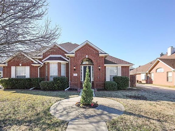 2nd image of 423 Hickory Dr