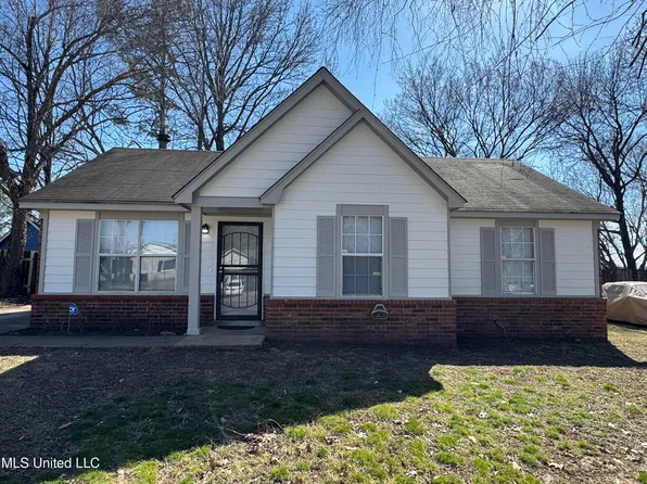 5923 Shannon Dr, Horn Lake, MS 38637