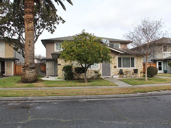 2nd image of 1325 Joplin Dr Unit 3