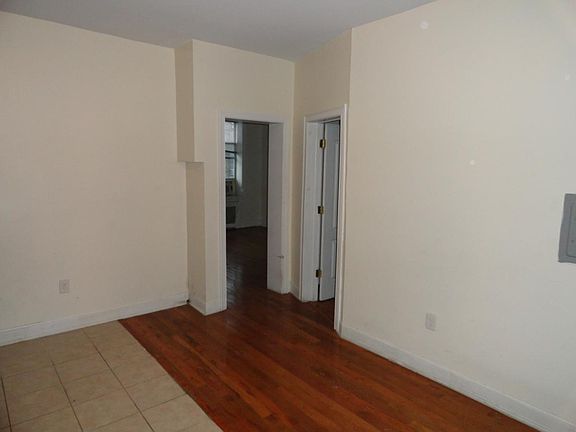 2nd image of 34 Clifton Pl APT 2A