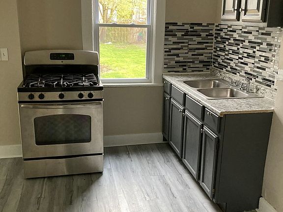 2nd image of 10413 Bernard Ave