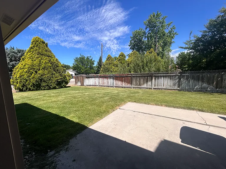 9186 W Dalton Pl — Photo 23