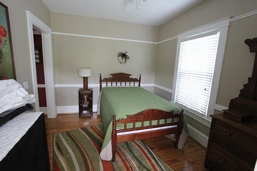 5th image of 138 Lee Dr