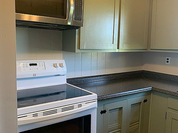5th image of 113 Galyan St