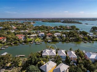3960 Somerset Dr #2, Sarasota, FL 34242