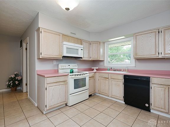 4th image of 5822 Jassamine Dr