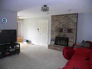 3rd image of 1809 Sedgewick Dr