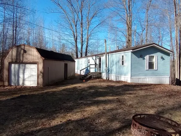 1937 Lakeshore Dr, Gladwin, MI 48624