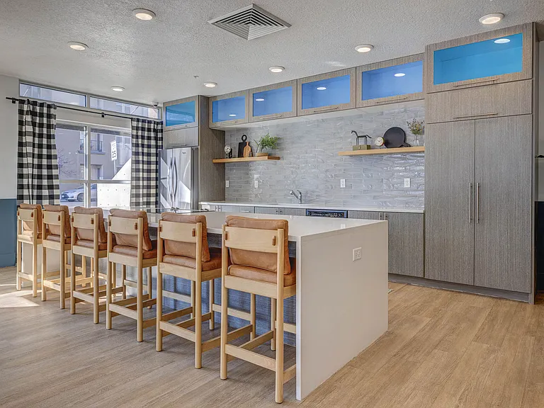 Novi at Jordan Valley Station Apartments — Photo 29