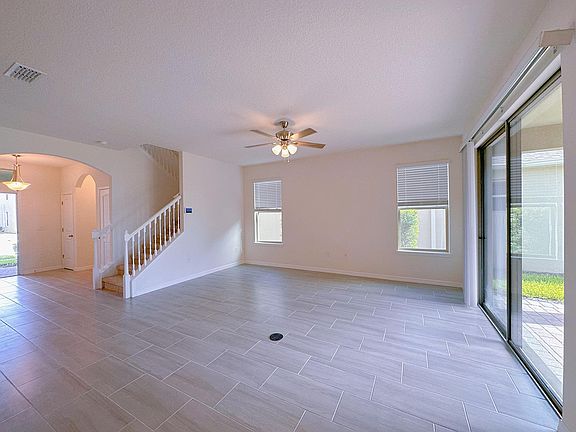 5th image of 9414 Komika Ln