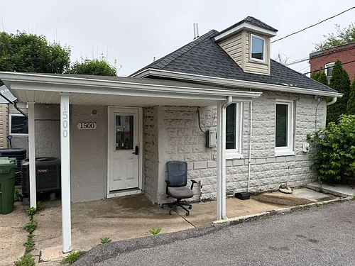 1500 Olmstead St Photo 1