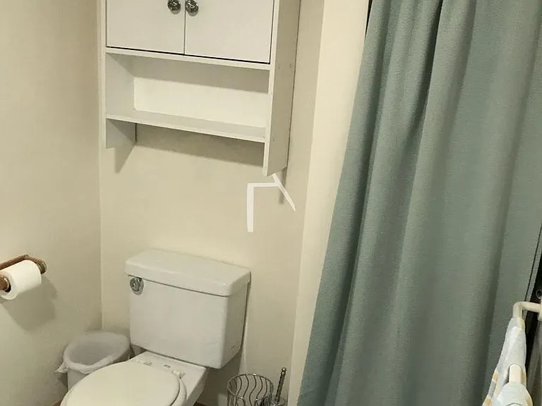547 Washington St #2 — Photo 9