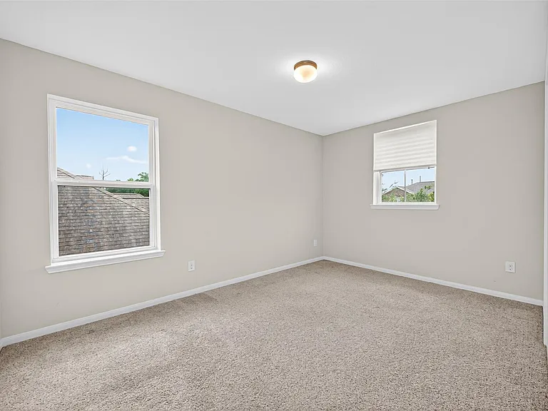 11343 Rossum Creek Dr — Photo 24
