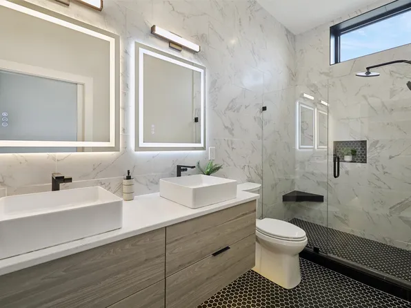 4844 Ingersoll Ave, Des Moines, IA 50312