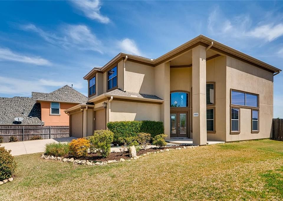 1st image of 8912 Lake Rock Ct