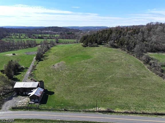 3rd image of 47 Snover Rd