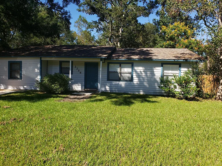 NW 36th Ave — Photo 1