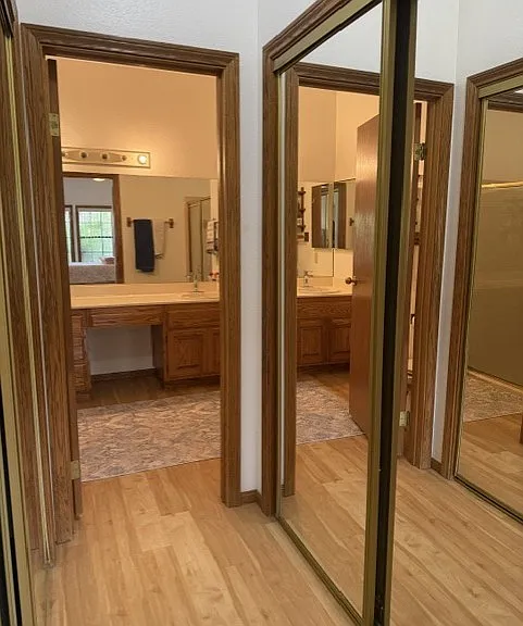 7904 Shelter Island Way — Photo 18