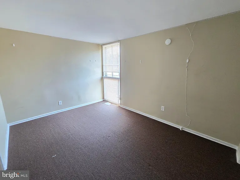 4037 Baltimore Ave — Photo 10