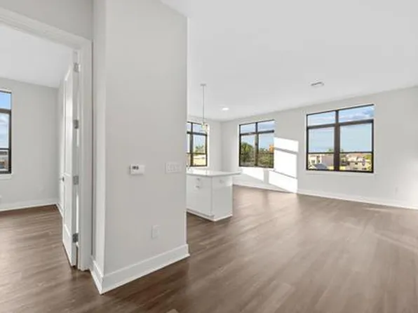 121 34th Street image 91 of 213