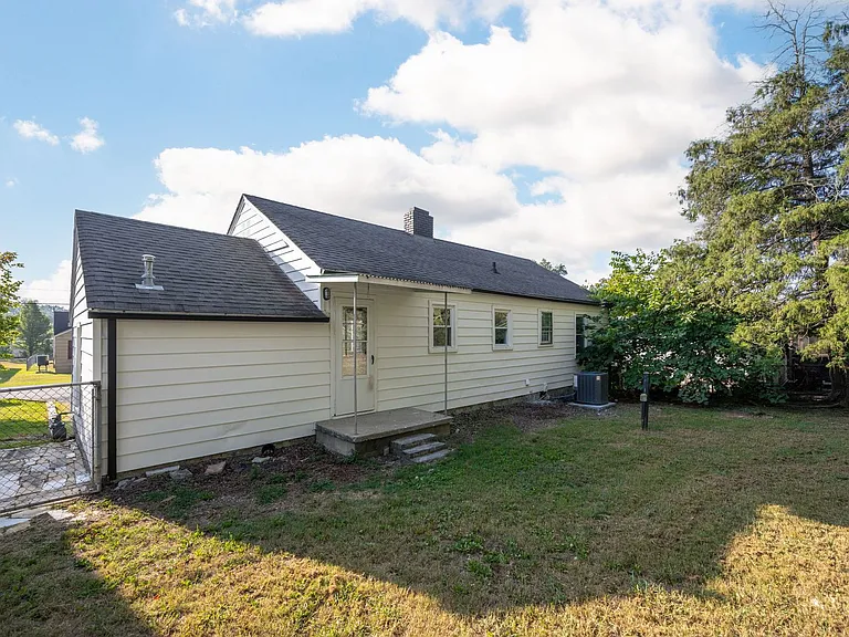 1511 Springvale Rd — Photo 14