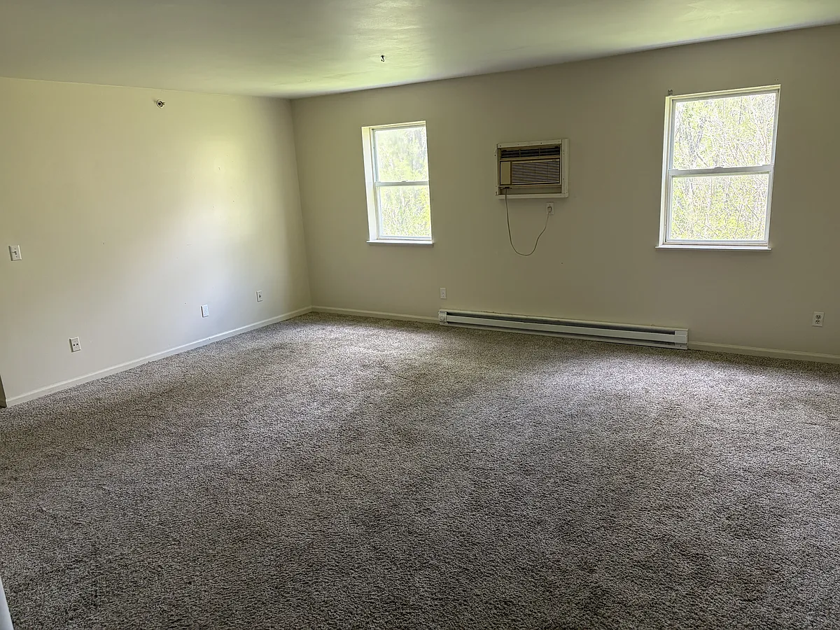 Building Photo - 1120 Minns Dr #16