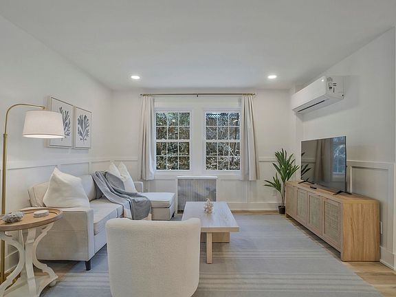 3rd image of 1217 N Kensington St APT 3