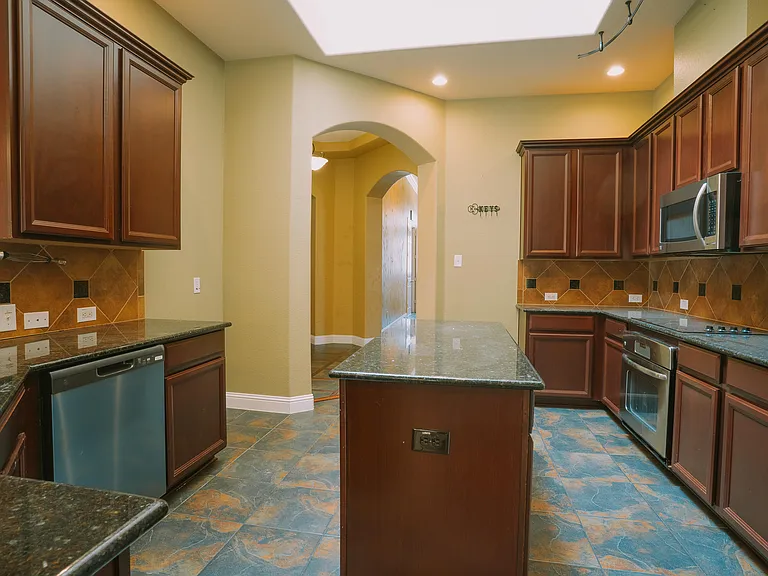 3240 Paseo — Photo 14