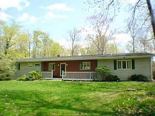2nd image of 13205 Woodcrest Ln