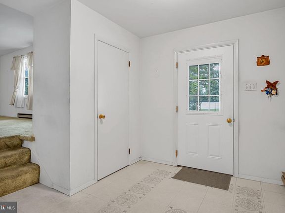 5th image of 6054 Edward Dr